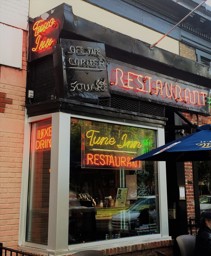 Out front of the Tune Inn in DC