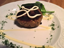 The crab cake appetizer at Lola’s in Vegas