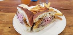 EL CUBANO