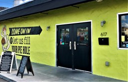 Out Front of Se7en Bites in Orlando, Fl