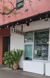 Entrance at Güero Tortas