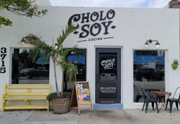 Cholo Soy Cocina Outside Night View