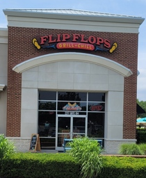 Flip Flops Grill and Chill Outside View