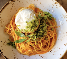 come for the toasted spaghetini
