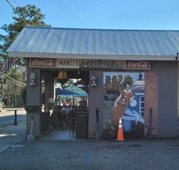 Manci's Antique Club