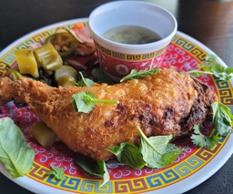 Union Hmong Kitchen North Loop