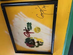 Signature Frame