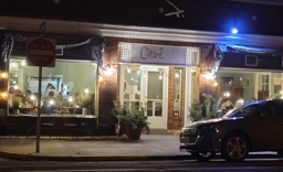 Cavé Bistro