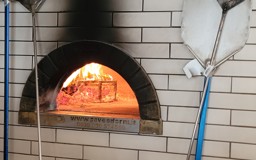 Bettina Pizza Oven